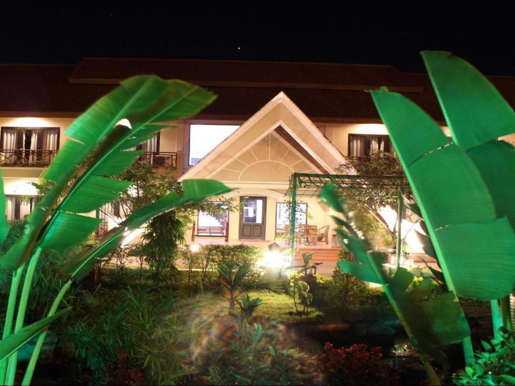 Daosavanh Resort & Spa Hotel Savannakhet Εξωτερικό φωτογραφία